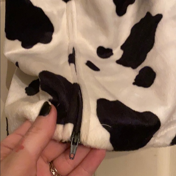 Velvet Cow Top 🐄 - Picture 5 of 7